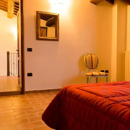 Villalugnano Casa de Campo *